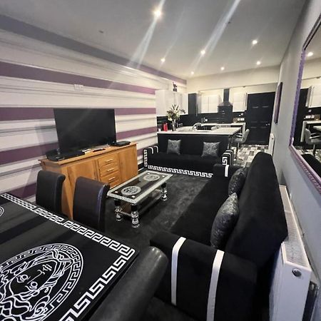Boutique Blackpool 2 Bed Grey Apartment Sleeps 10 Dış mekan fotoğraf