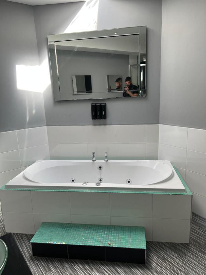 Boutique Blackpool 2 Bed Grey Apartment Sleeps 10 Dış mekan fotoğraf